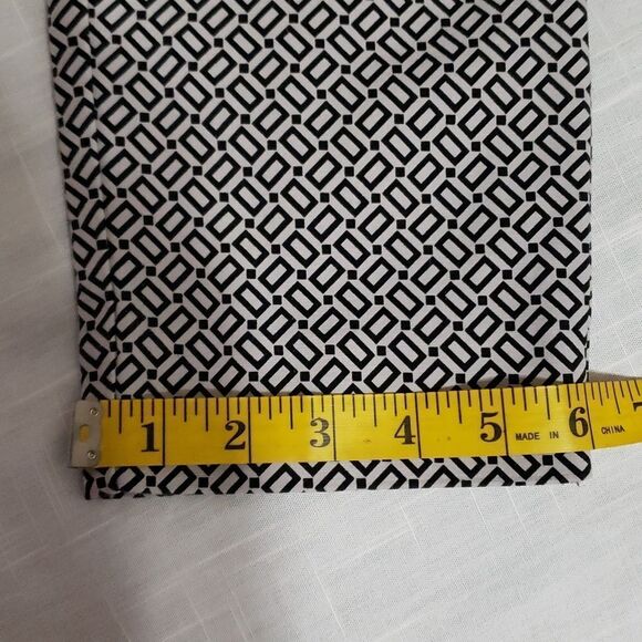 J Jill. Essential. Slim Ankle. Geometric Pattern. Size 4.  NWOT - Picture 13 of 13